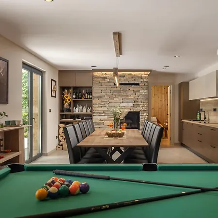Vrh By Interhome