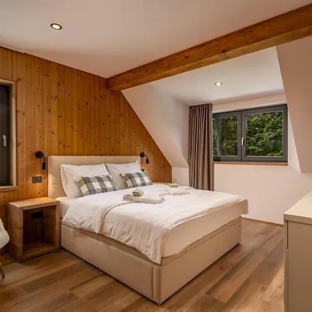 Vrh By Interhome